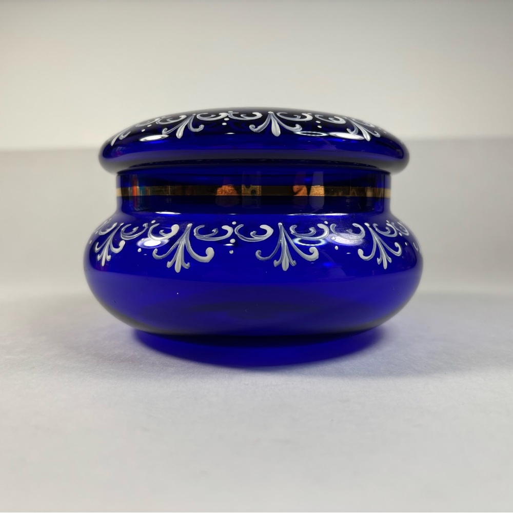 Czech Glass Handmade Cobalt Enamel Painted Victorian Couple Trinket Box Gold Rim - Picture 3 of 8